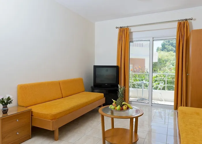 Perla Marina 4*