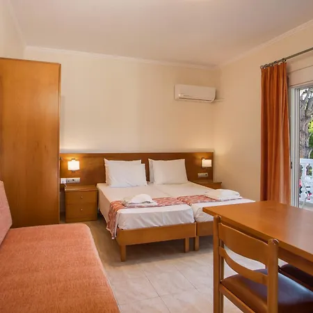 Perla Marina 4* יאליסוס