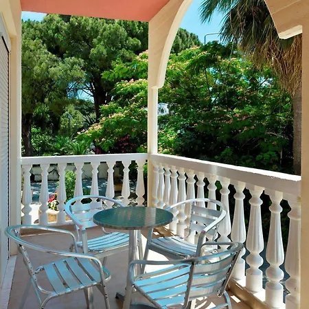 Perla Marina Guest house