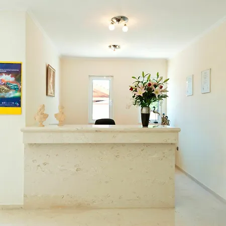 Perla Marina Guest house