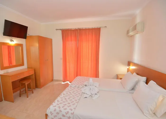 Pensión Perla Marina 3*